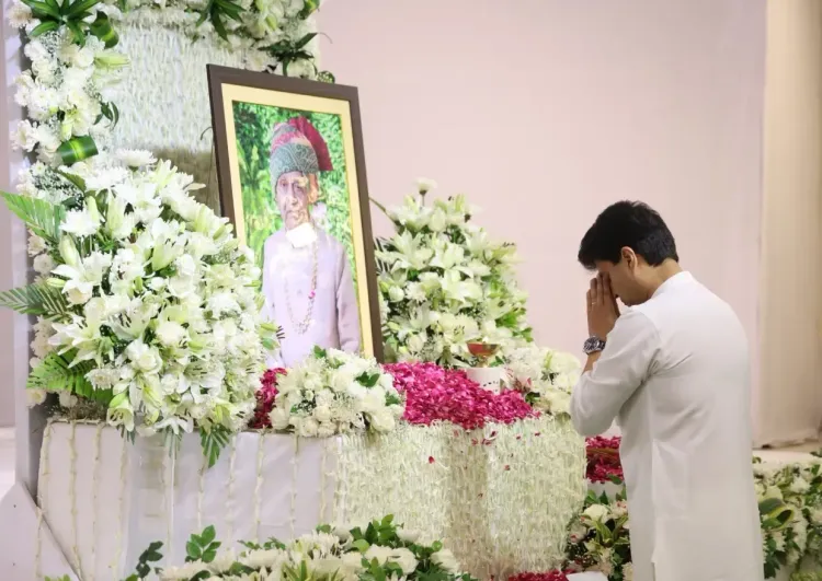 क्या केंद्रीय मंत्री अश्विनी वैष्णव के स्वर्गीय पिता की प्रार्थना सभा ने सभी को छुआ?