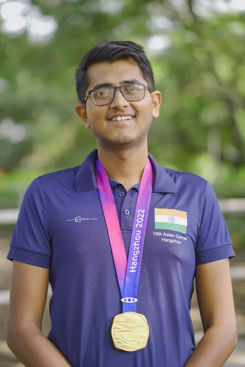Equestrian Star Hriday Chheda Receives Shiv Chhatrapati Sports Award