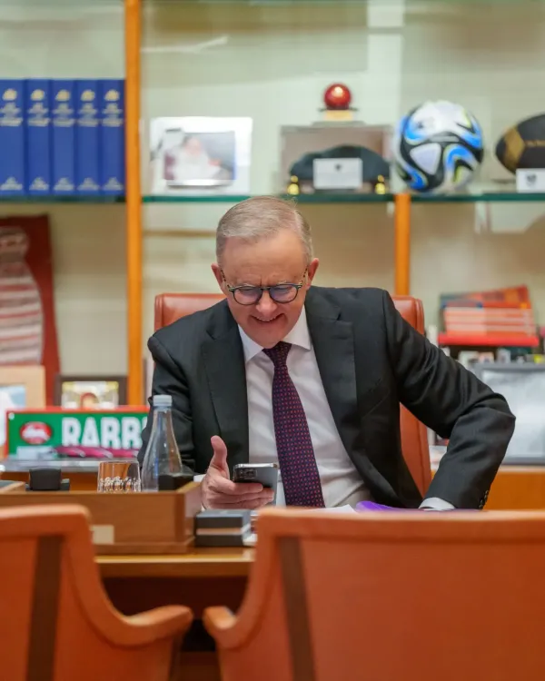 Australian PM Announces Major Funding Initiative for Public Hospitals