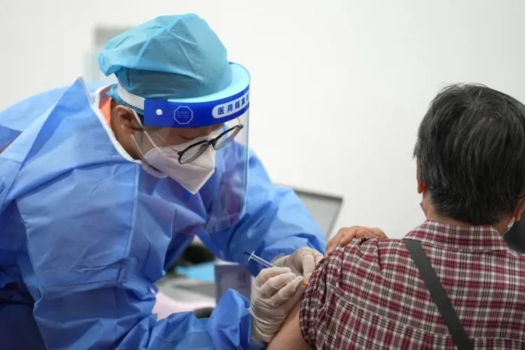 Could Receiving a Booster in the Same Arm Enhance Vaccine Response?