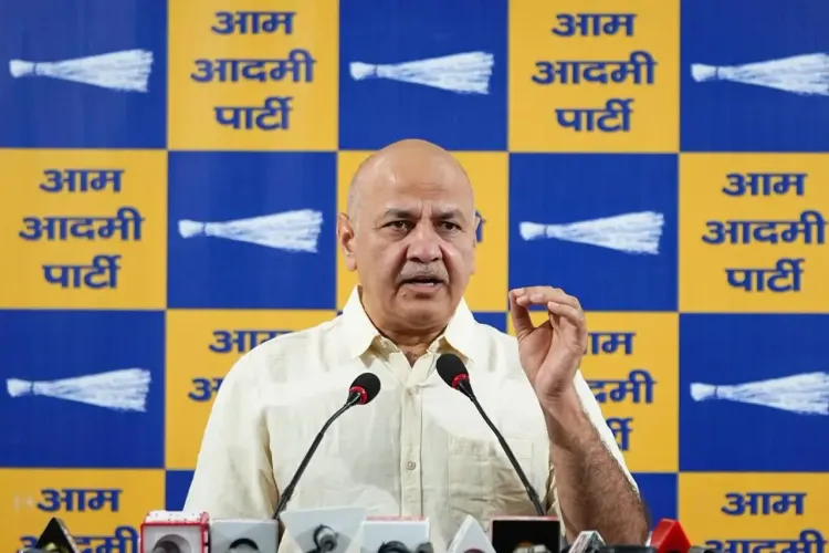 क्या ऑटो कंपनियों से भाजपा सरकार की मिलीभगत मिडिल क्लास को गाड़ियां खरीदने पर मजबूर कर रही है?