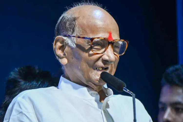 क्या शरद पवार का कहना है कि कक्षा एक से हिंदी अनिवार्य करना उचित नहीं है?