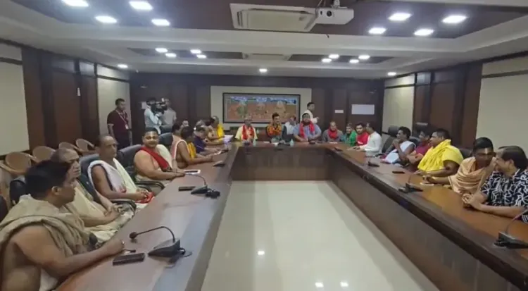 क्या ओडिशा में जगन्नाथ मंदिर में भव्य रथ यात्रा के लिए उच्च स्तरीय समीक्षा बैठक हुई ?