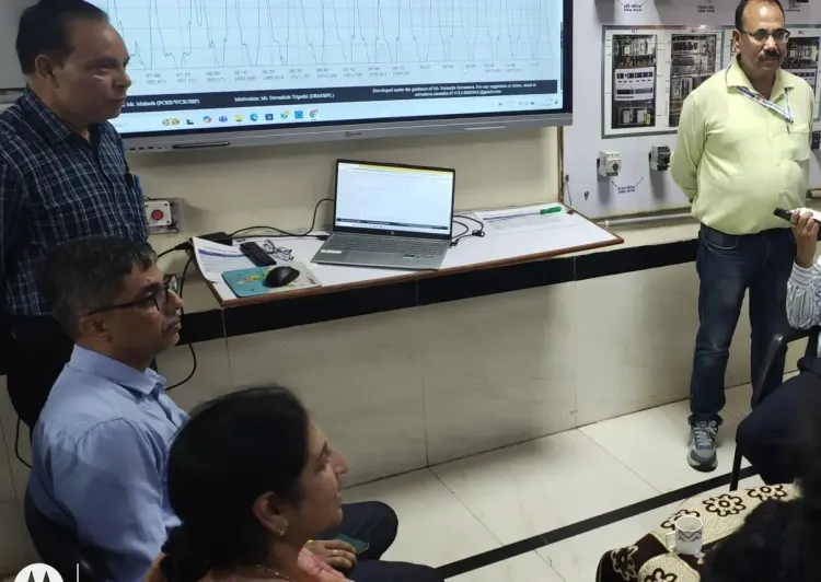 क्या भोपाल मंडल ने ट्रेन पर निगरानी रखने वाला सॉफ्टवेयर विकसित किया है?