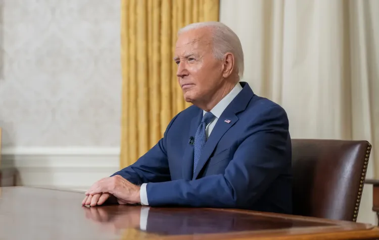 Biden Approves Funding Plan for Federal Government