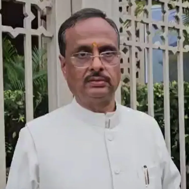क्या बिहार में संभावित हार को देखते हुए विपक्ष पीएम के खिलाफ अपशब्दों का प्रयोग कर रहा है? : दिनेश शर्मा