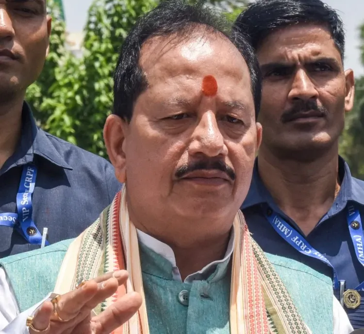 Will Vijay Sinha's Challenge Ignite Tejashwi Yadav's Political Ambitions in Lakhisarai?