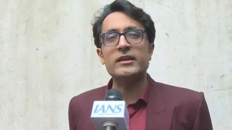 BJP Challenges Cong-Shiv Sena (UBT) Coalition Over Aaditya Thackeray's Comments on Savarkar and Nehru