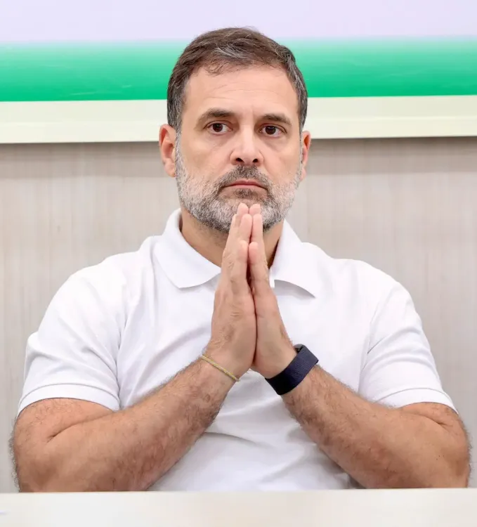 BJP Criticizes Rahul Gandhi for Choosing Foreign Trip Over Mourning Dr. Manmohan Singh; Congress Fires Back