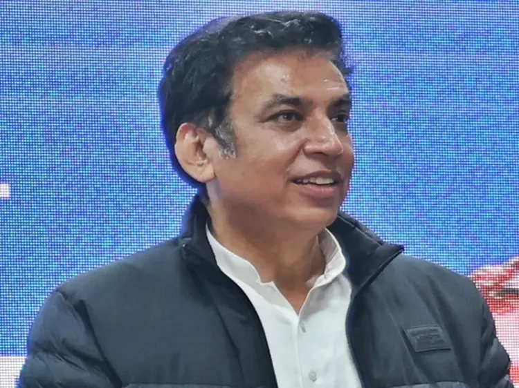 Congress Accuses Centre of Manipulating Delhi Government