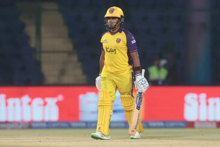 Chamari Athapaththu to be Absent in WPL 2025's Final Stages for UP Warriorz