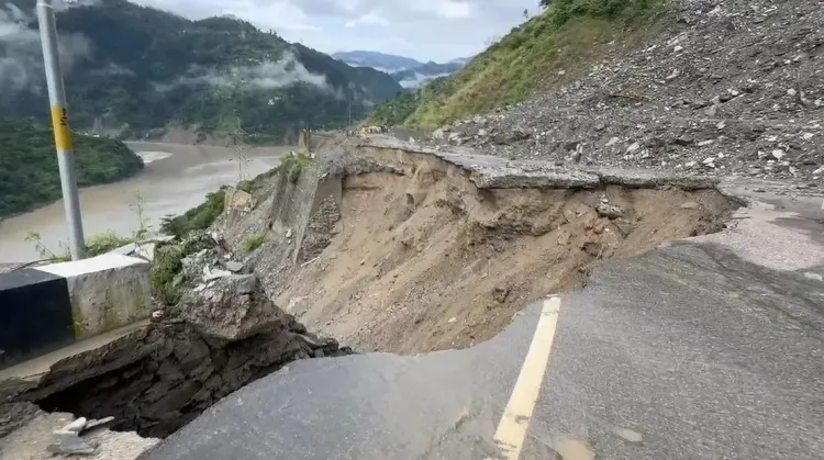 क्या मंडी में भूस्खलन ने चंडीगढ़-मनाली हाईवे को किया बंद? कंगना रनौत ने जताया दुख