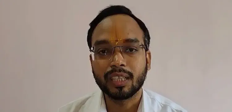 क्या चंद्र ग्रहण से चंद्र दोष से मुक्ति का अवसर मिलता है? बड़ा हनुमान मंदिर के पुजारी ने बताए विशेष उपाय