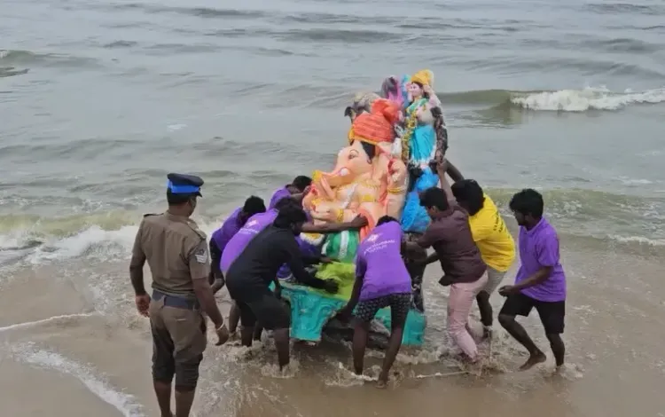 क्या चेन्नई में 1,500 से अधिक प्रतिमाओं का विसर्जन और सुरक्षा व्यवस्था कड़ी है?