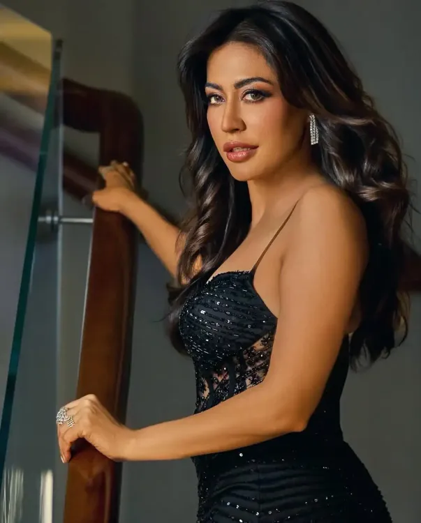 What Are Chitrangda Singh's Thoughts on Deepika Padukone's 8-Hour Shift Demand?