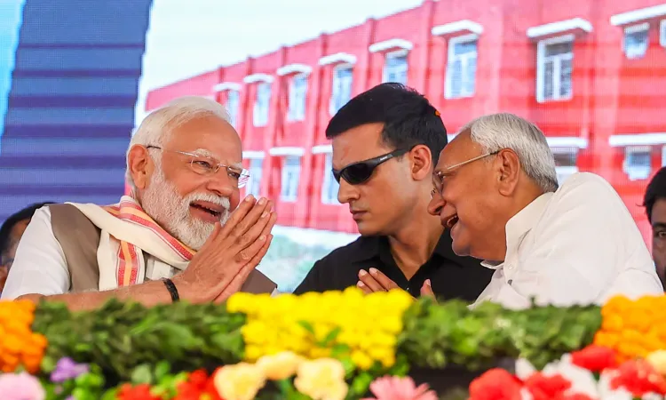 Did CM Nitish Support Caste Census and Thank PM Modi for Development in Bihar?