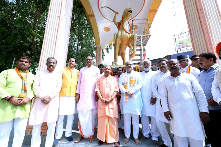 क्या सीएम योगी ने पूर्व पीएम अटल बिहारी को श्रद्धांजलि और वीरांगना अवंतीबाई लोधी को नमन किया?