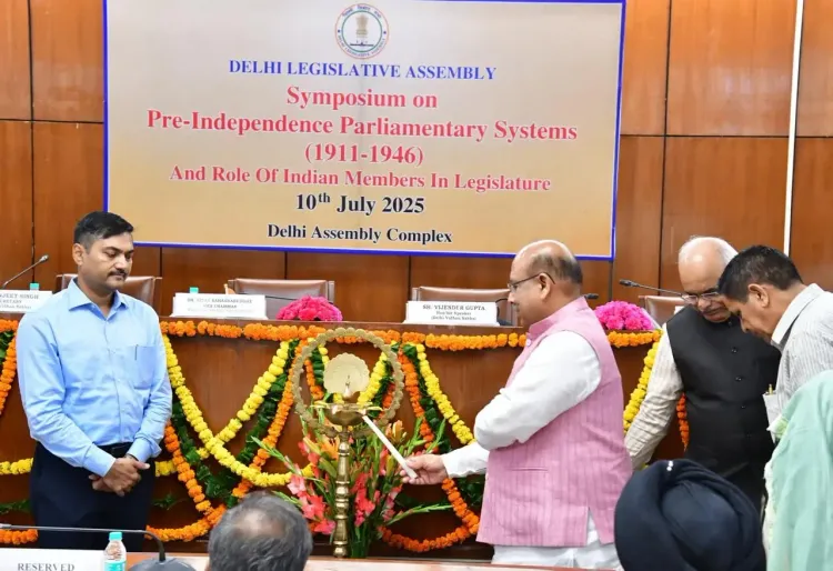 How Were Colonial Era Indian Legislators Honored as Icons of National Unity at the Delhi Assembly Symposium?