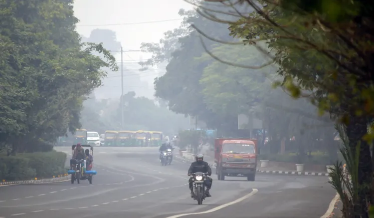 Delhi: CAG Report Highlights Data Gaps and Pollution Issues