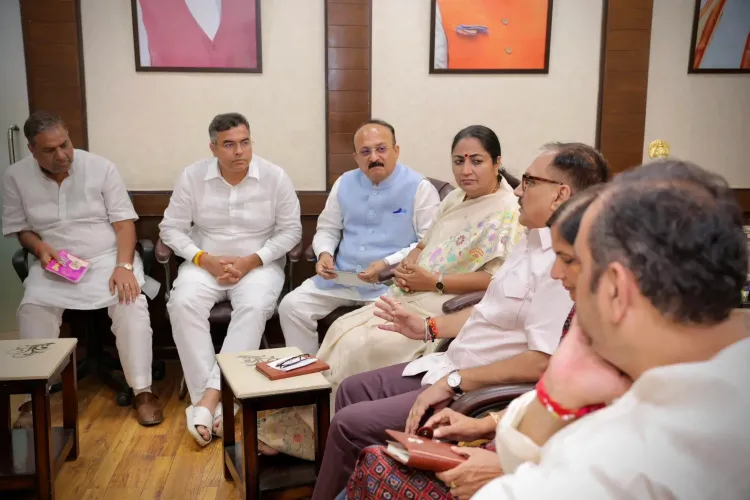 How is Delhi CM Engaging City BJP Workers to Expand Flood Relief Efforts?