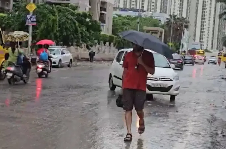क्या दिल्ली में झमाझम बारिश से इंडिगो ने उड़ानें रोकीं और ऑरेंज अलर्ट जारी किया?