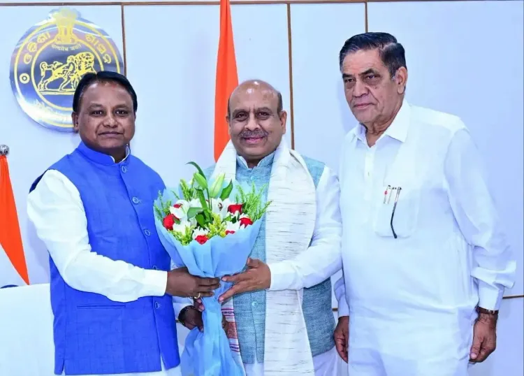 Delhi Assembly Speaker Engages with Odisha CM to Explore Paperless Legislative Innovations