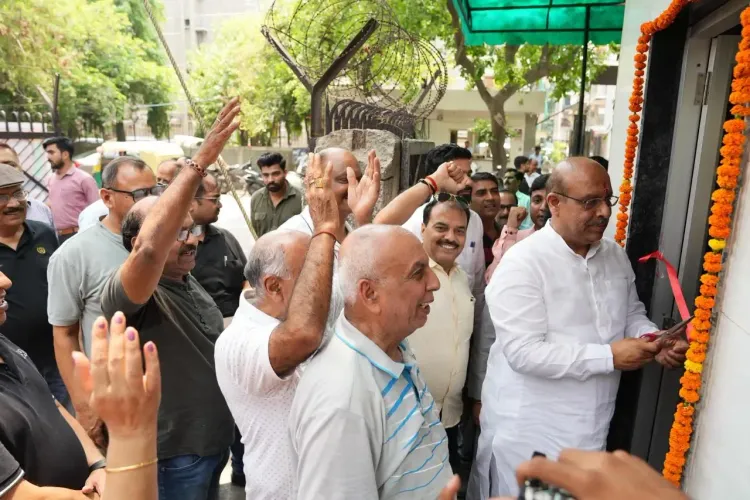 How is the Delhi Speaker Focusing on the Elderly with New Recreation Centres?
