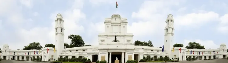 क्या दिल्ली विधानसभा परिसर जनता के लिए खुला है? जानें एंट्री कैसे मिलेगी!