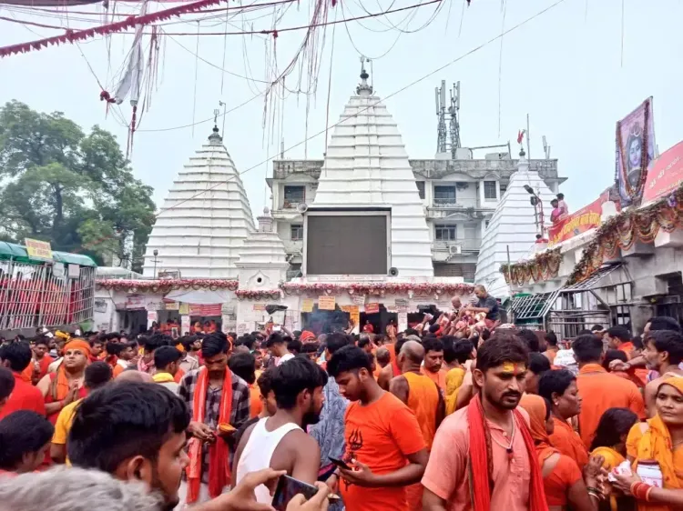 क्या देवघर में 14 दिनों में 23 लाख से ज्यादा शिवभक्तों ने कामना ज्योतिर्लिंग पर जलार्पण किया?