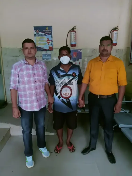 क्या जयपुर से गिरफ्तार हुआ एक और शातिर साइबर अपराधी, जिसने वृद्धा से 3 करोड़ की ठगी की?