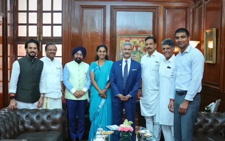 What Did EAM Jaishankar Discuss with Delegations Led by Supriya Sule and Shrikant Shinde?