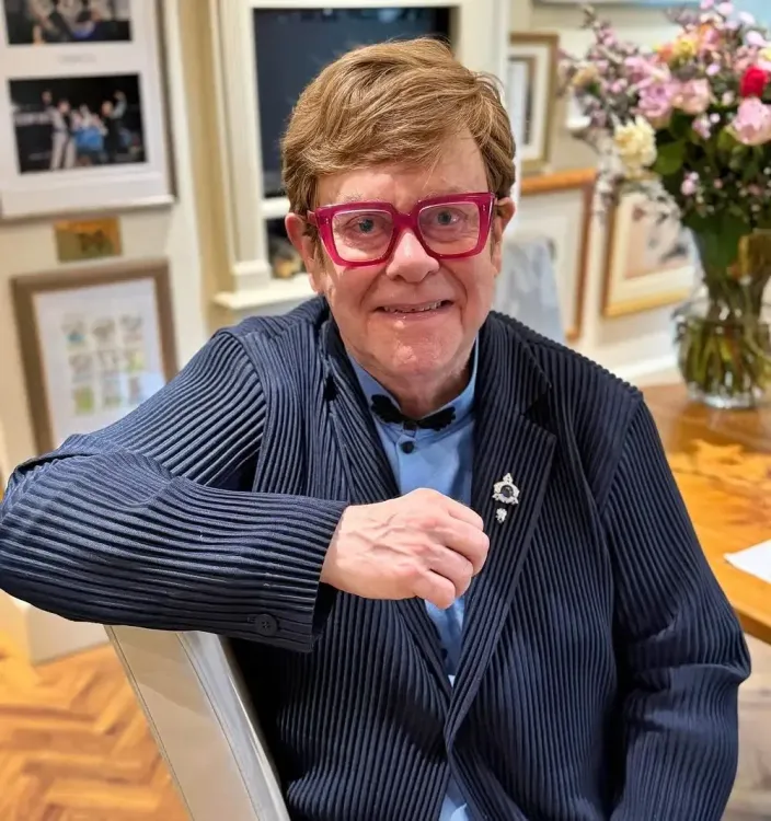 Elton John Reveals His Vision Challenges