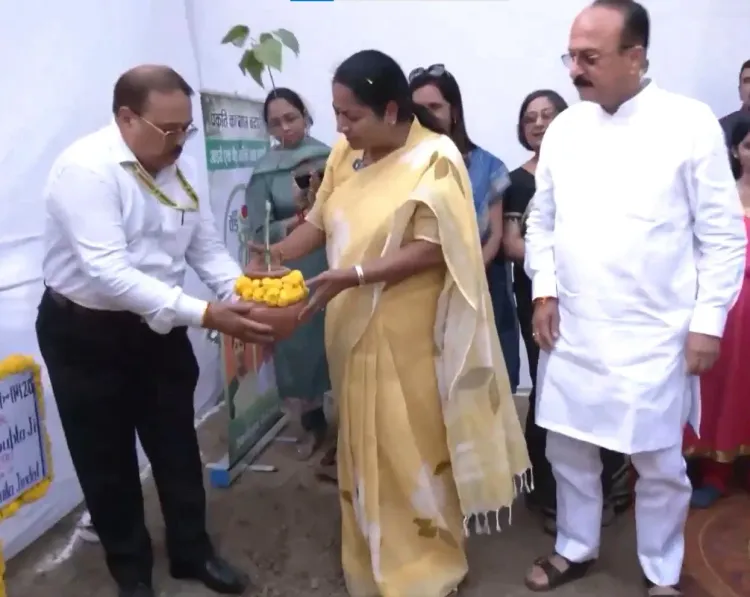 Will Every Delhi School and Institution Participate in the 'Ek Ped Maa Ke Naam' Drive?