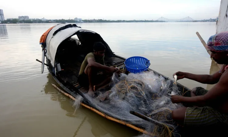 Fisherfolk Urge Cancellation of Marina Beach Initiative, Meeting with Chennai Corporation Commissioner Scheduled