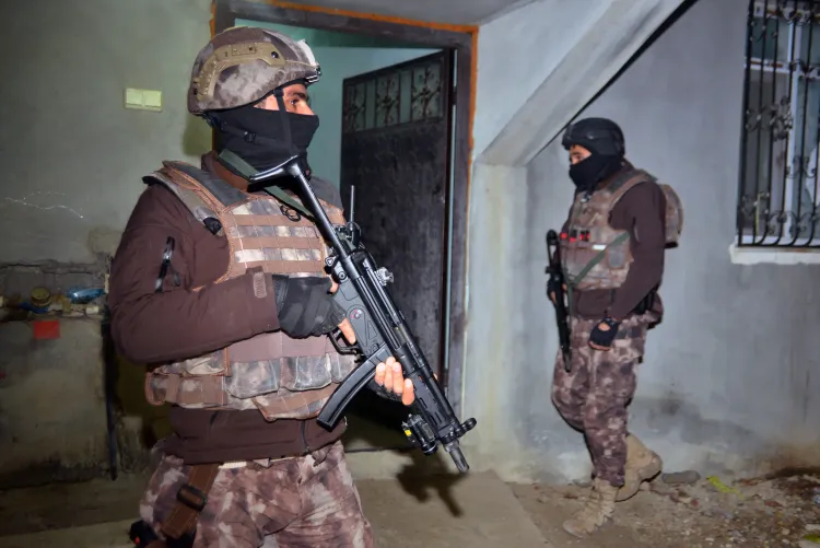 Five Individuals Arrested in Istanbul for Alleged Financing of IS