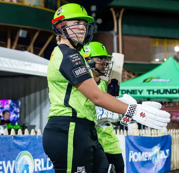 Mel Jones Hails Georgia Voll as a Rising Star in Australian Cricket