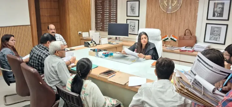 क्या ग्रेटर नोएडा में आईजीआरएस पोर्टल की समीक्षा बैठक में अधिकारियों को मिले कड़े निर्देश?