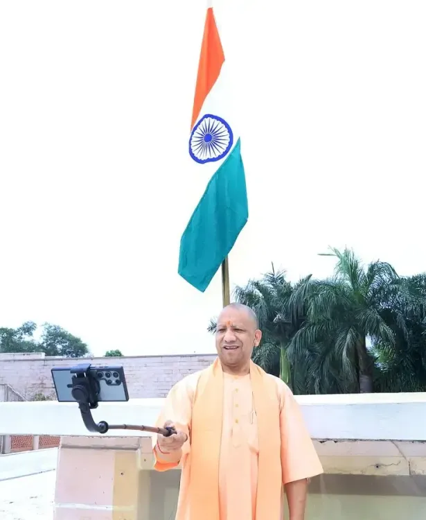 क्या 'हर घर तिरंगा' अभियान में भाजपा शासित राज्यों में दिखा देशभक्ति का जोश?