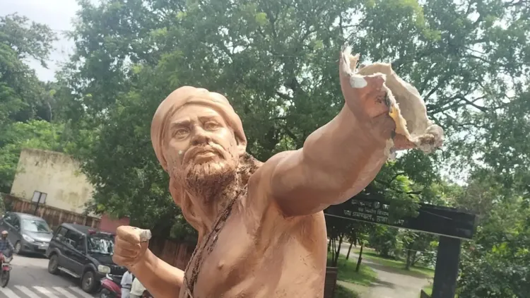 क्या हजारीबाग में सिद्धू-कान्हू और केबी सहाय की प्रतिमाएं तोड़ी गईं?