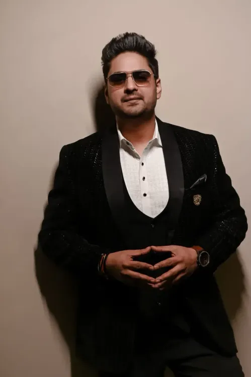 क्या अमित मिश्रा ने 'अंदाज 2' के गाने 'हम जैसे जी रहे हैं' पर रोमांटिक सिनेमा के सुनहरे दौर में लौटने का अनुभव किया?