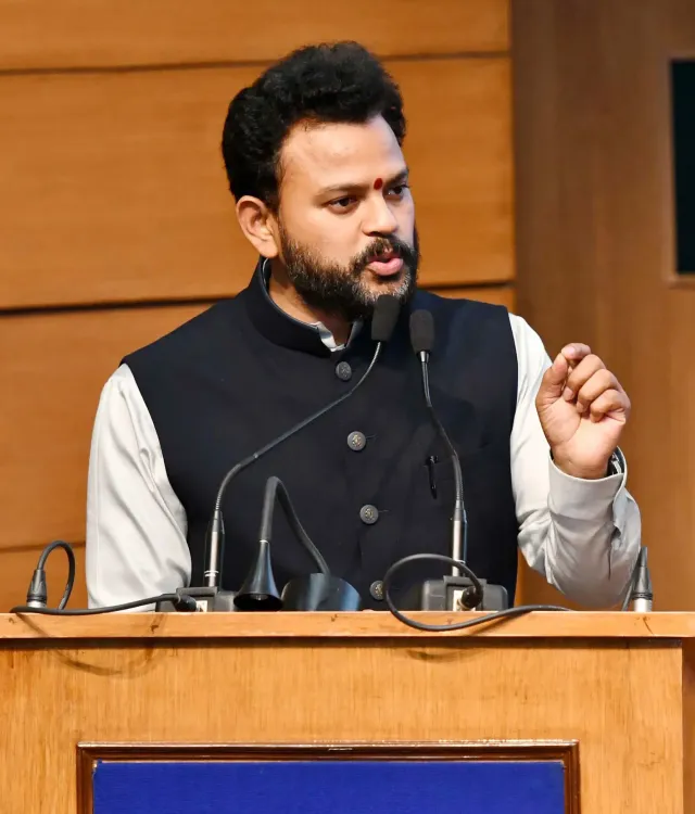 क्या सरकार ने एयर इंडिया के एआई-171 विमान दुर्घटना की जांच के लिए उच्चस्तरीय समिति गठित की?