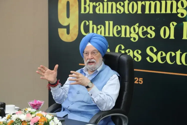 क्या भारत 2030 तक एनर्जी मिक्स में गैस की हिस्सेदारी को 15 प्रतिशत तक बढ़ा सकेगा? : हरदीप पुरी