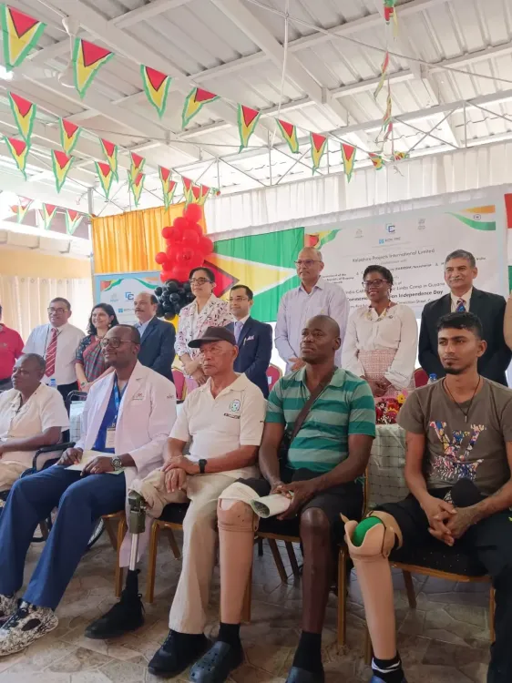 क्या भारत ने दिव्यांग लोगों की सहायता के लिए गुयाना में 'कृत्रिम अंग कैंप' का आयोजन किया?