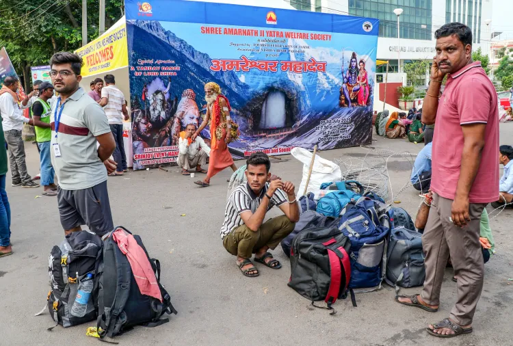 क्या अमरनाथ यात्रा दूसरे दिन भी जम्मू से स्थगित रही?