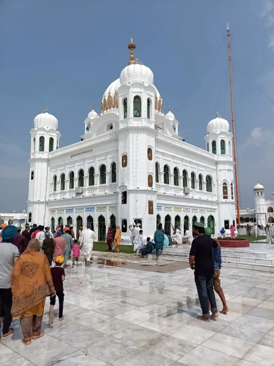 क्या पाकिस्तान सिख श्रद्धालुओं की यात्रा के दौरान ‘भारत विरोधी नैरेटिव’ फैलाने की योजना बना रहा है?