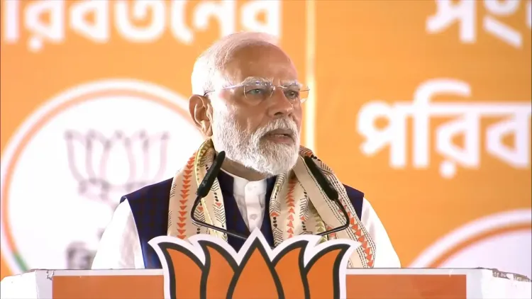 क्या पीएम मोदी ने राज्य सरकार को भेजे गए पैसे के लूट जाने का आरोप लगाया?
