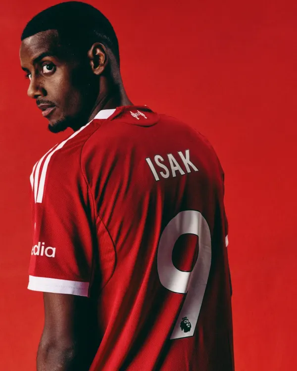 What Does Dan Burns Wish for Alexander Isak?