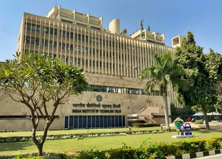 IIT Delhi Scientists Create Innovative Photodetector to Enhance High-Speed Optical Communication