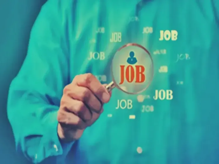India's Job Market Forecast Improves to 43% for April-June 2025, Boost in Hiring Sentiment