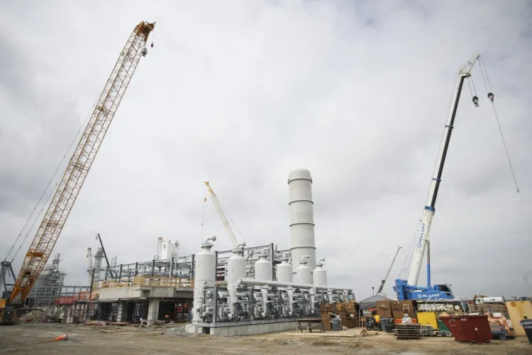 Indonesia to Construct $1.2 Billion Methanol Facility in East Java